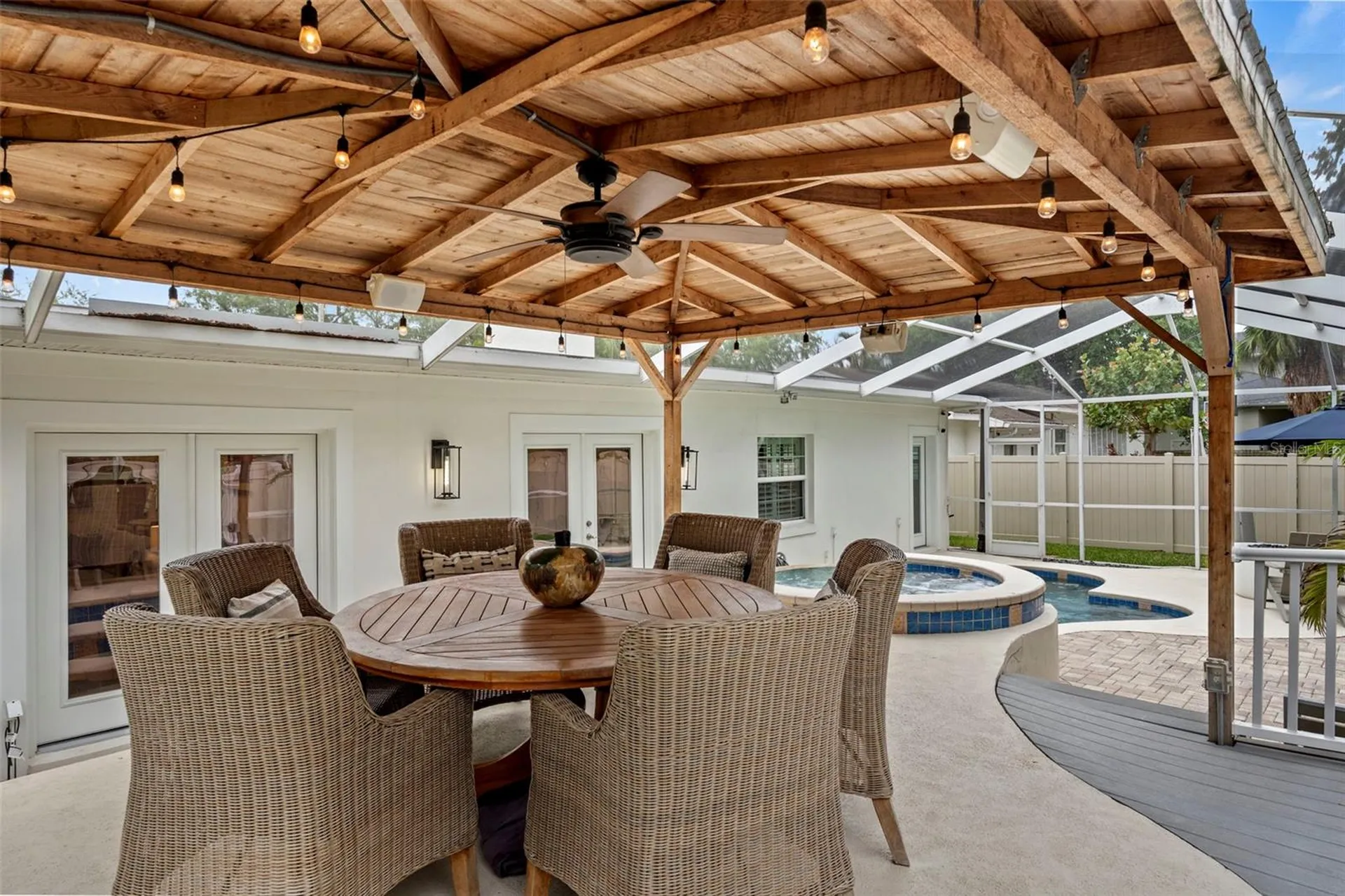 480 W Davis Boulevard Tampa FL 33606