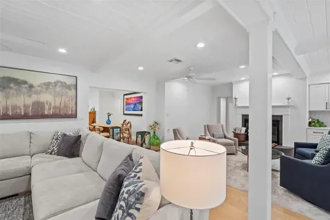 480 W Davis Boulevard Tampa FL 33606