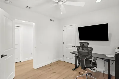 480 W Davis Boulevard Tampa FL 33606