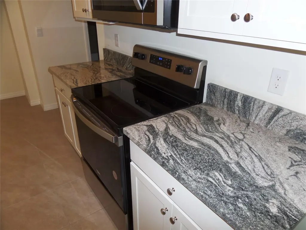 7980 Penrose Place Wildwood FL 34785