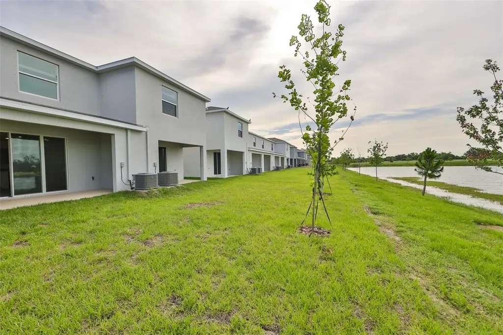 233 Mangrove Shade Circle Apollo Beach FL 33572