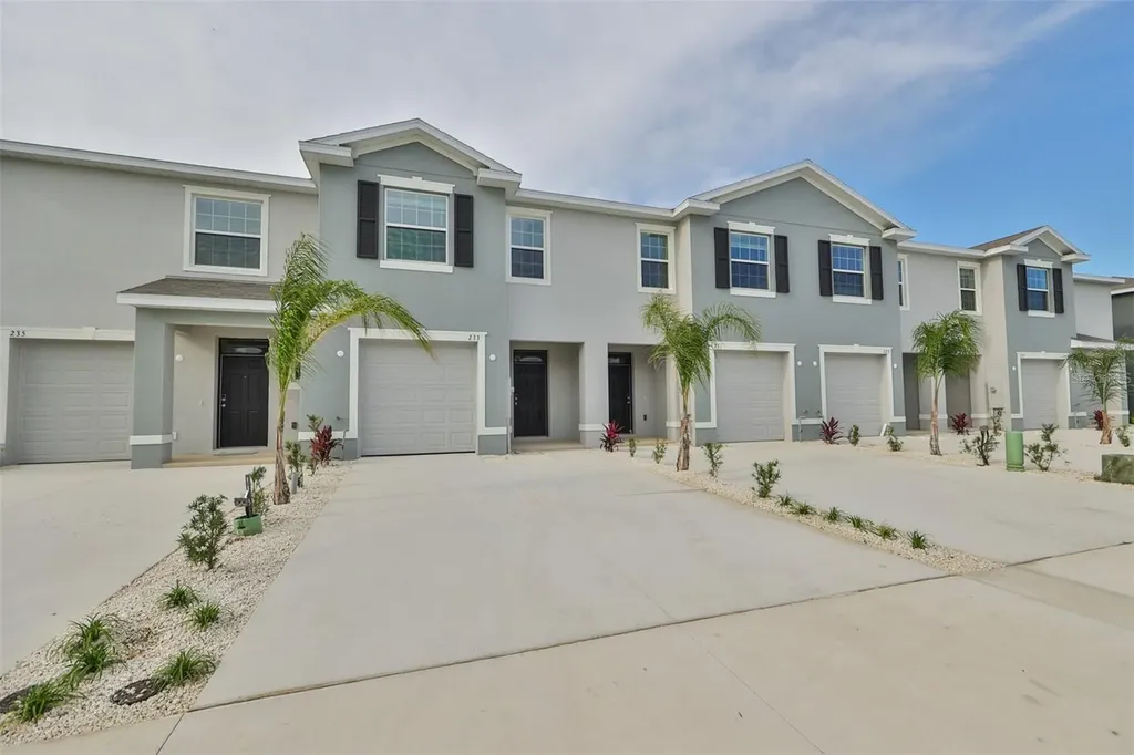 233 Mangrove Shade Circle Apollo Beach FL 33572