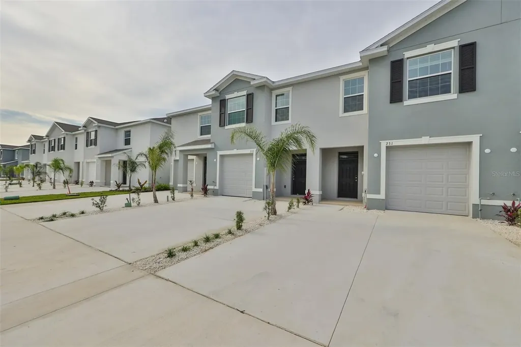 233 Mangrove Shade Circle Apollo Beach FL 33572