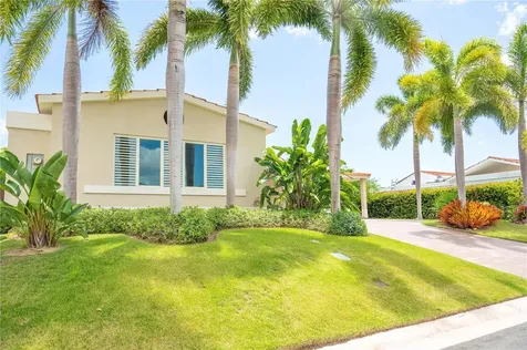 302 Camino De Los Cedros Dorado PR 00646