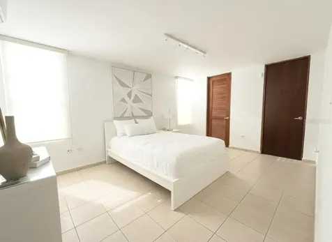 302 Camino De Los Cedros Dorado PR 00646