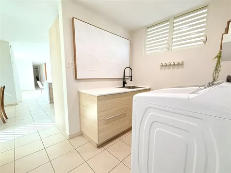 302 Camino De Los Cedros Dorado PR 00646