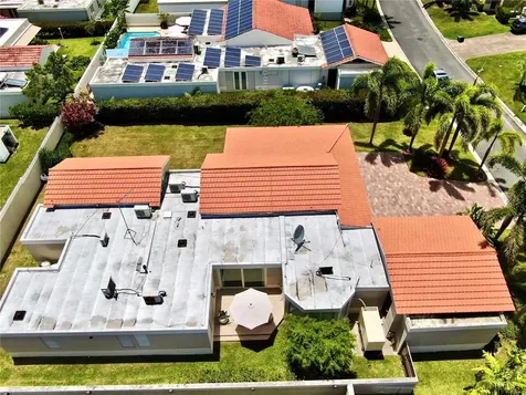 302 Camino De Los Cedros Dorado PR 00646