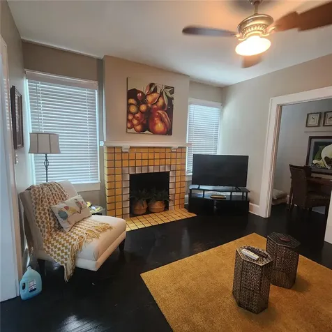 2014 Jackson Street N St Petersburg FL 33704