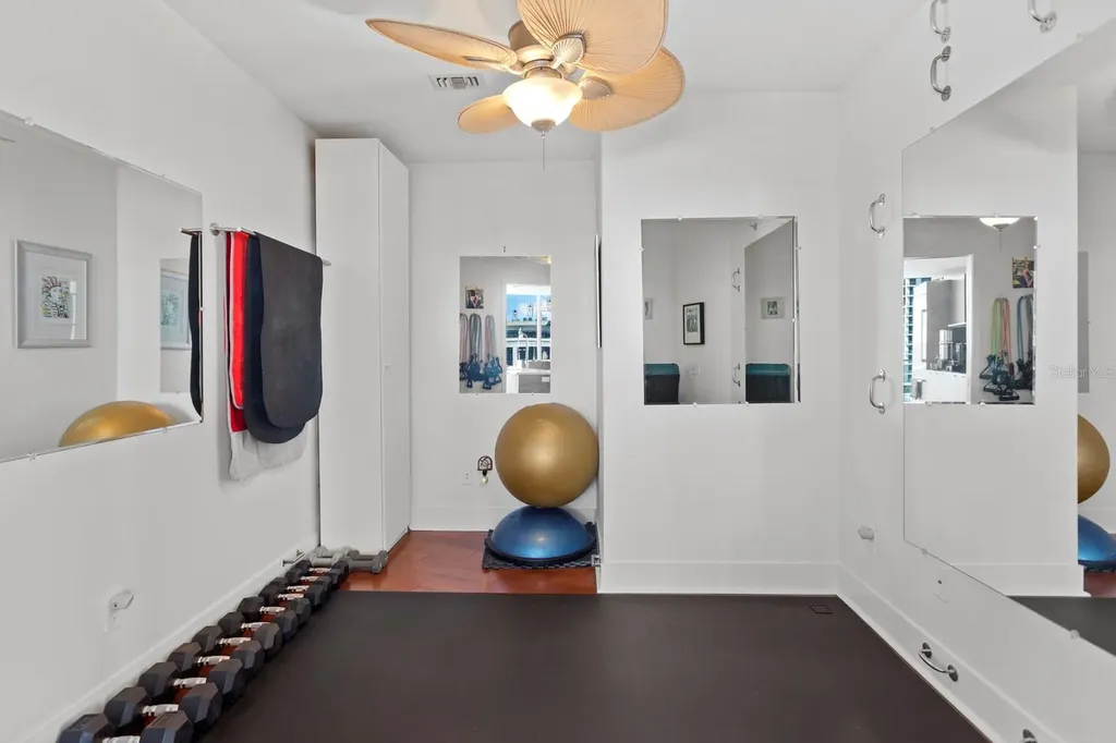175 1st Street S St Petersburg FL 33701
