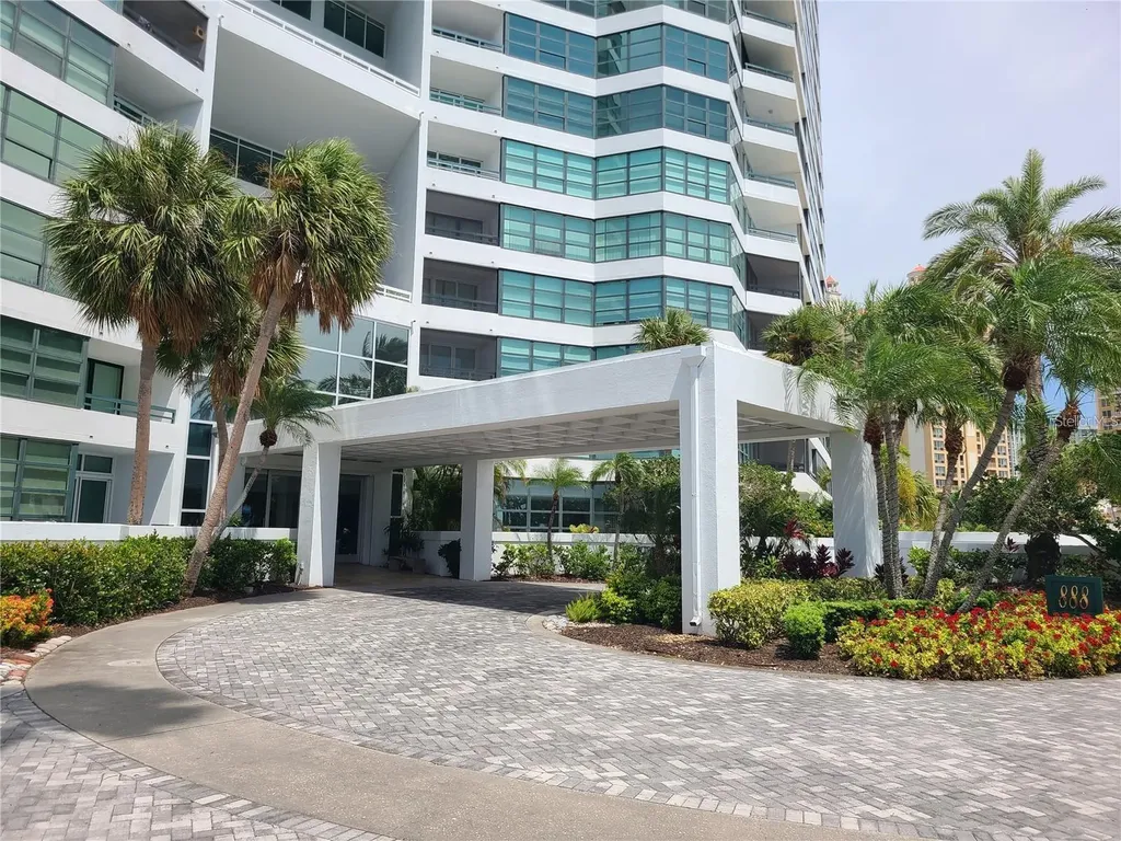 888 Blvd Of The Arts Sarasota FL 34236