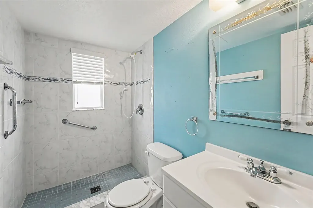 5855 18th Street N St Petersburg FL 33714