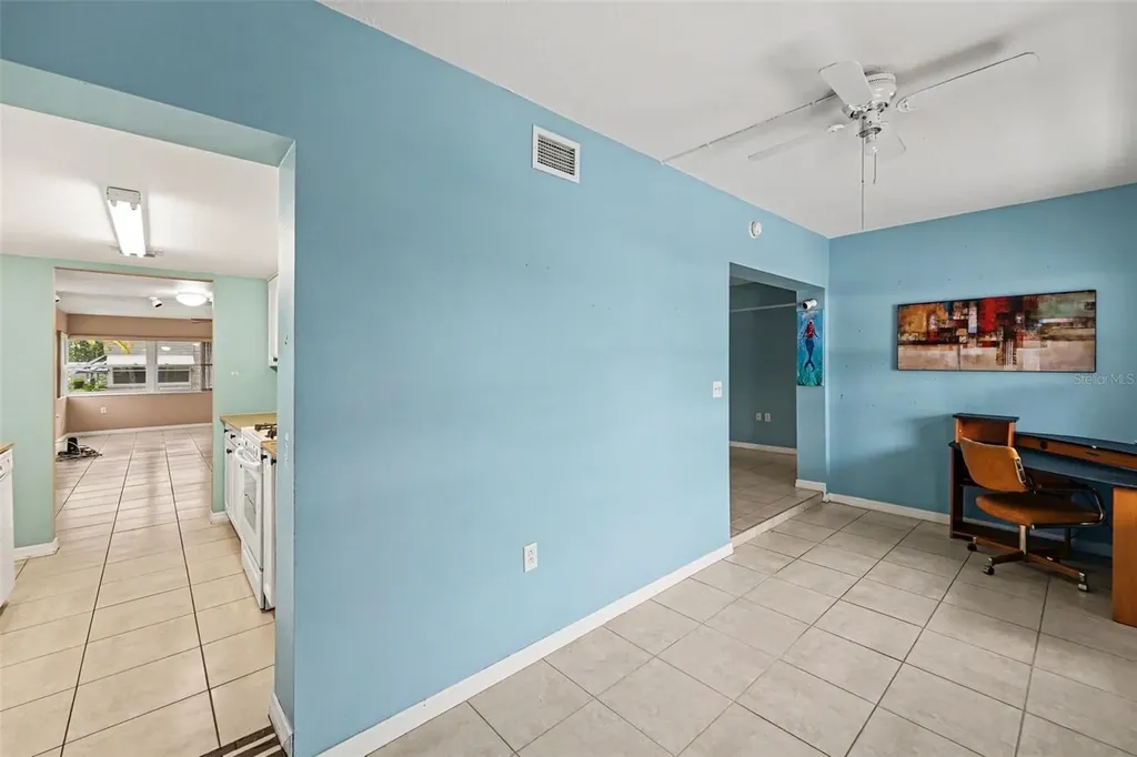 5855 18th Street N St Petersburg FL 33714