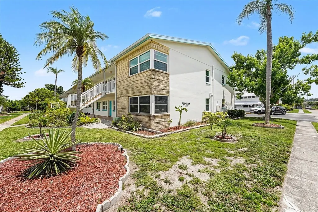 5855 18th Street N St Petersburg FL 33714