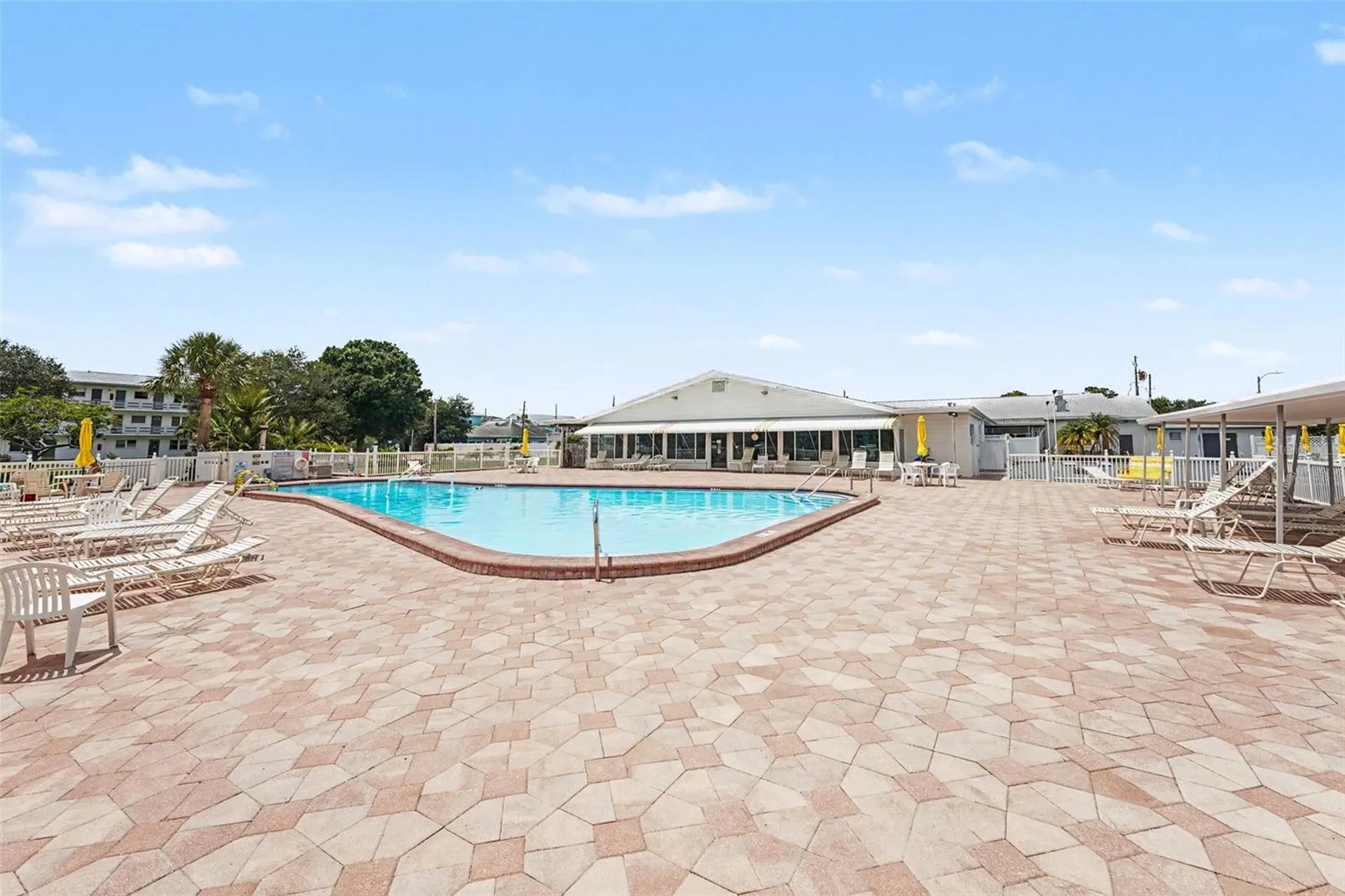 5855 18th Street N St Petersburg FL 33714