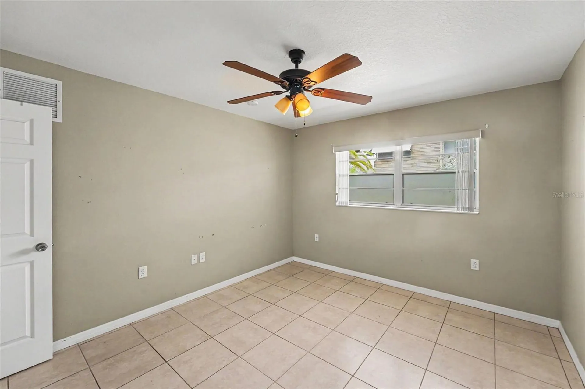5855 18th Street N St Petersburg FL 33714