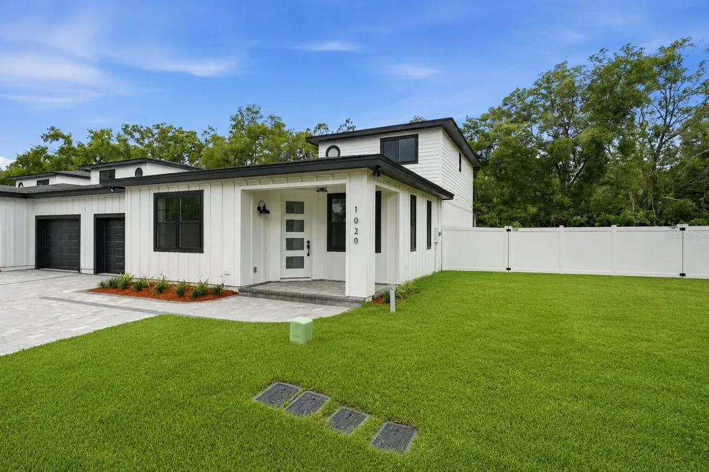 1020 Farmstead Street Eustis FL 32736