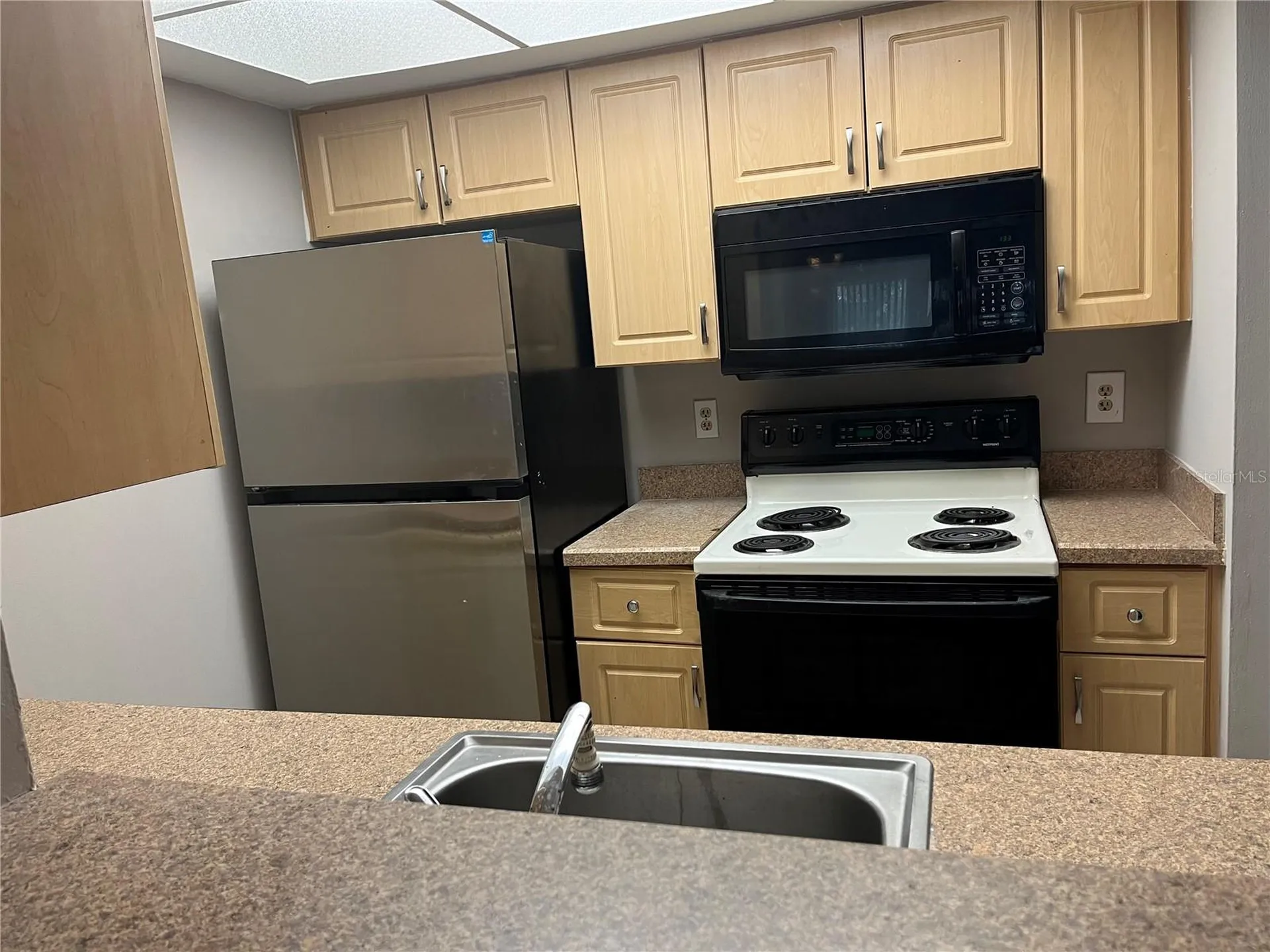 6142 Peregrine Avenue Orlando FL 32819