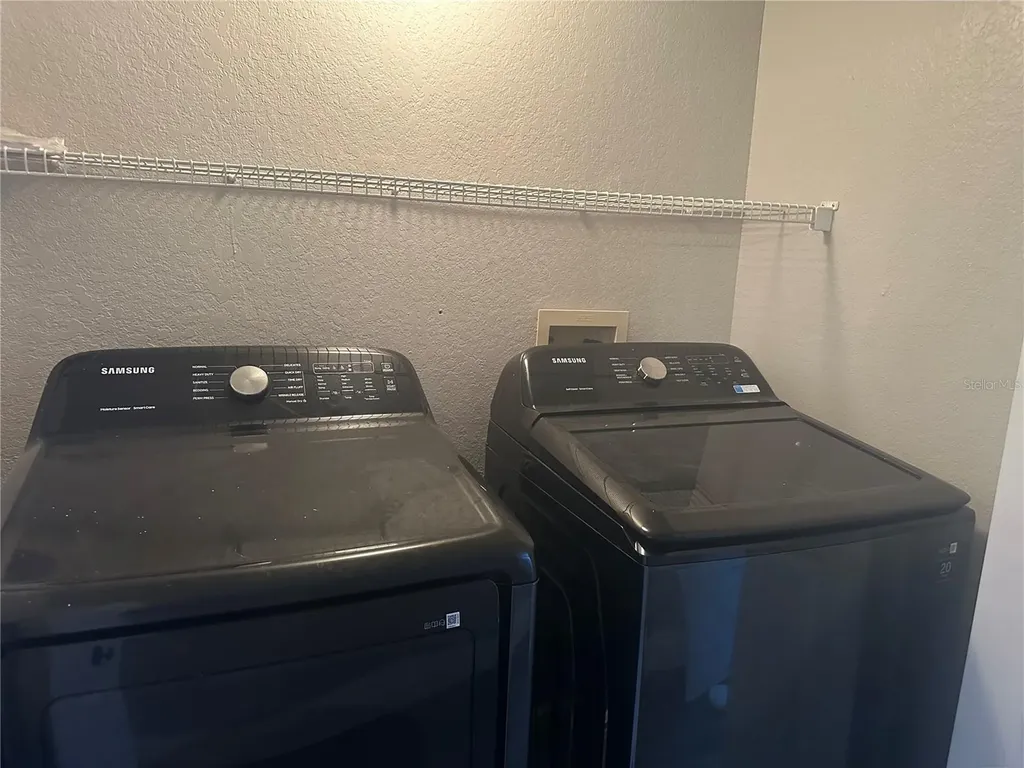 4209 Woodstorks Walk Way Lutz FL 33558
