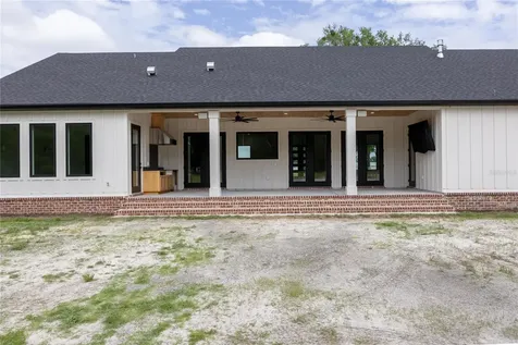 1224 NW 143rd Street Newberry FL 32669
