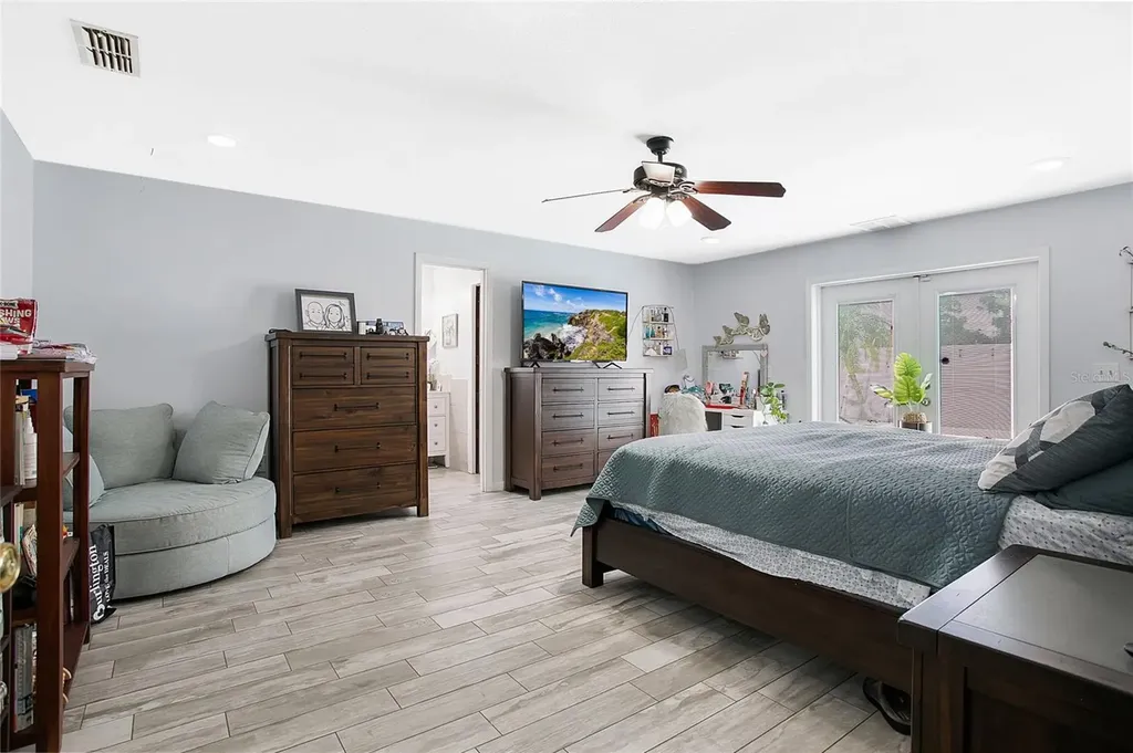 614 Sidney Circle Winter Haven FL 33880