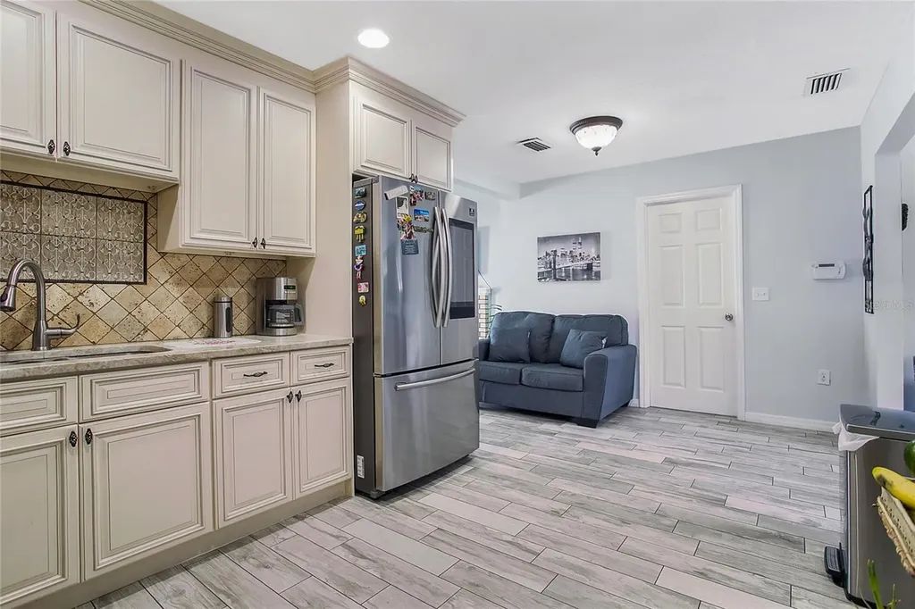 614 Sidney Circle Winter Haven FL 33880