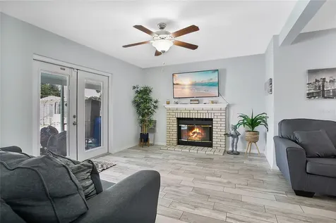 614 Sidney Circle Winter Haven FL 33880