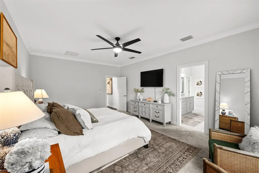 3300 W Wallcraft Avenue Tampa FL 33611