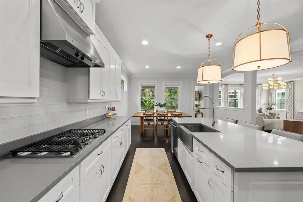 3300 W Wallcraft Avenue Tampa FL 33611