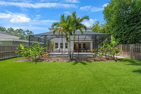 3300 W Wallcraft Avenue Tampa FL 33611
