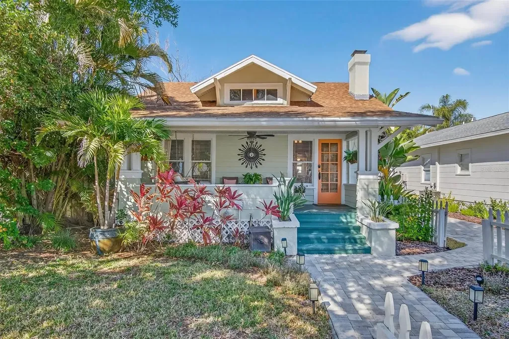 227 11th Avenue NE St Petersburg FL 33701
