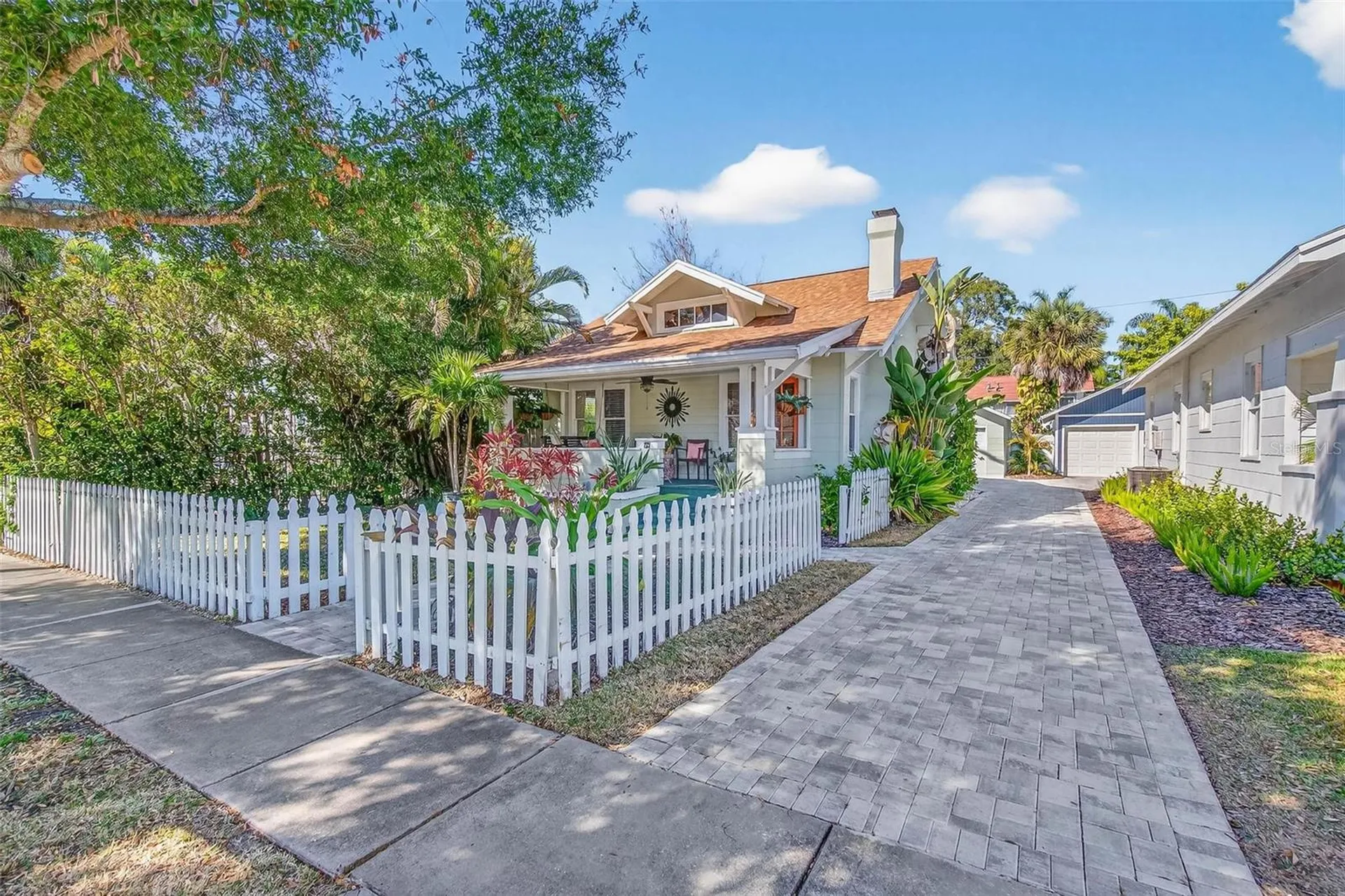 227 11th Avenue NE St Petersburg FL 33701