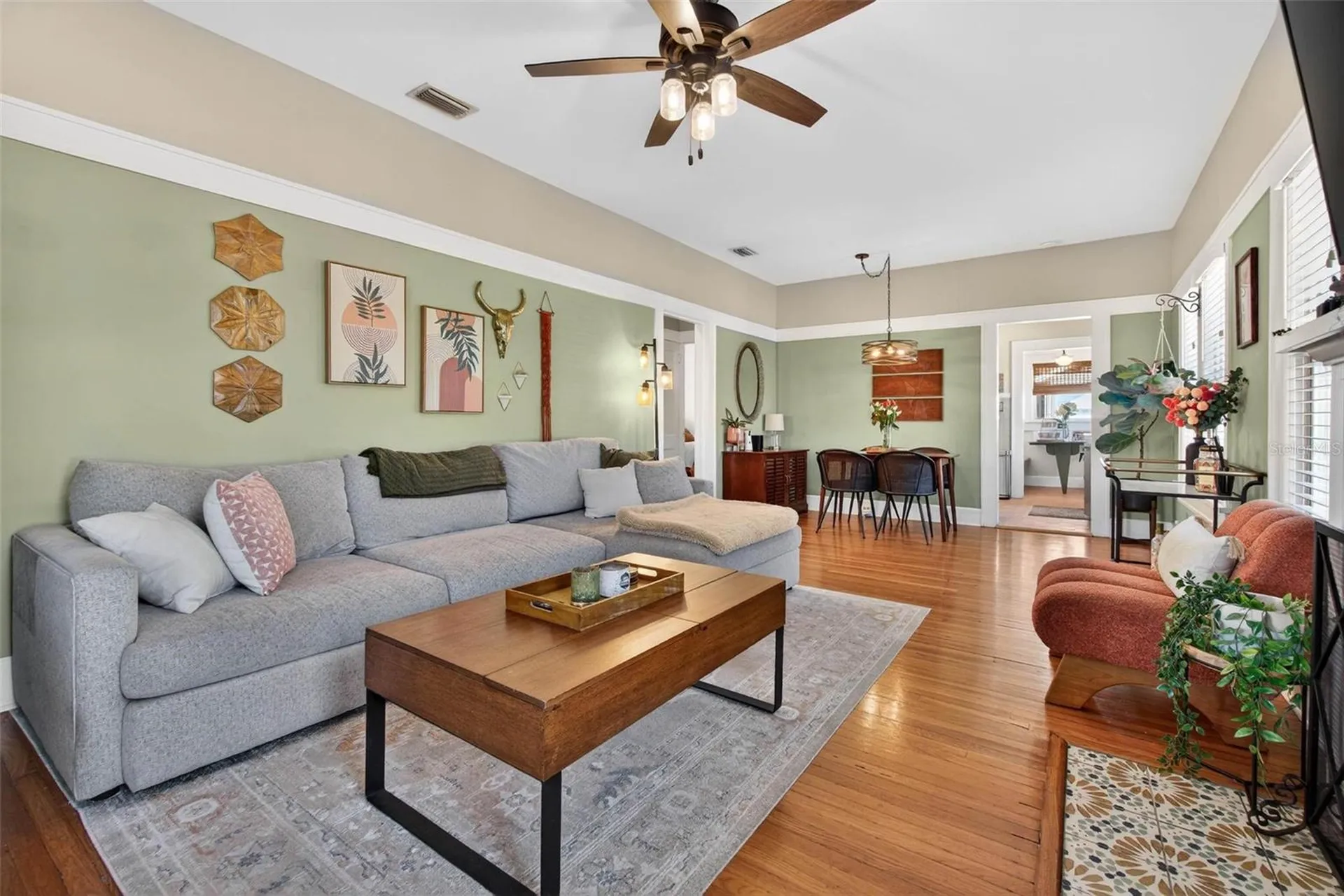 227 11th Avenue NE St Petersburg FL 33701