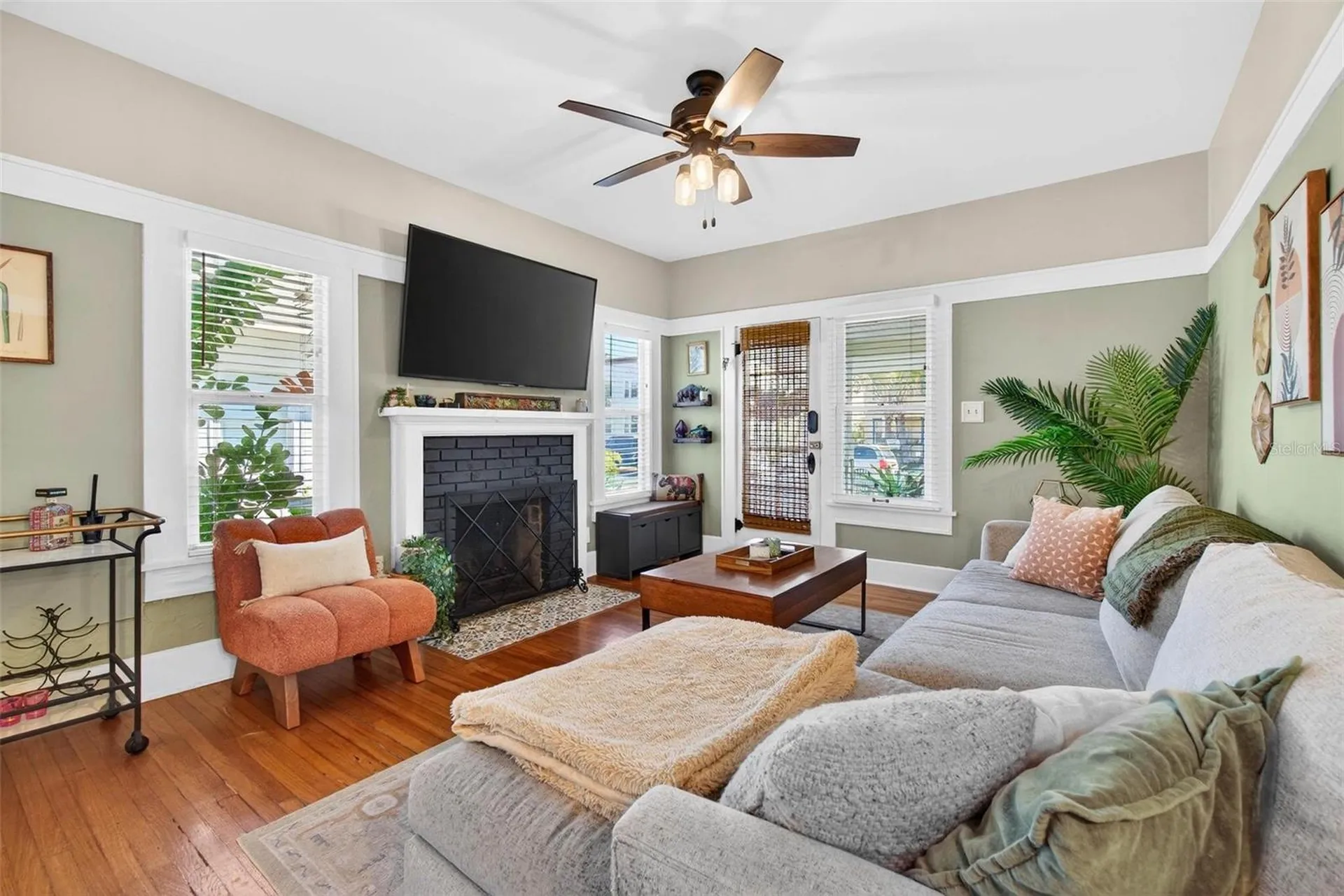 227 11th Avenue NE St Petersburg FL 33701
