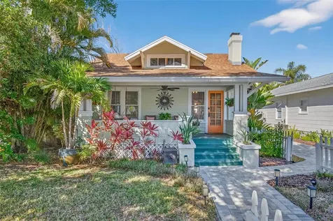 227 11th Avenue NE St Petersburg FL 33701