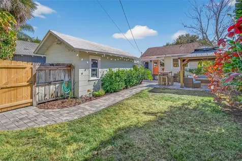 227 11th Avenue NE St Petersburg FL 33701