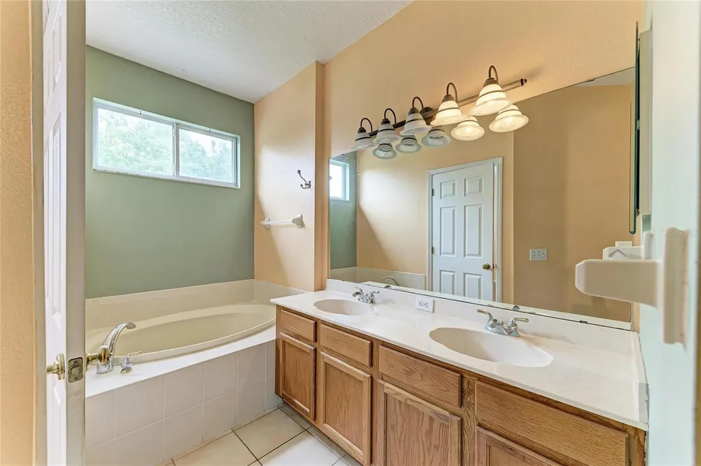 3931 Yellowstone Circle Sarasota FL 34233