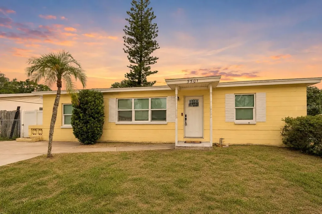 5501 82nd Avenue N Pinellas Park FL 33781