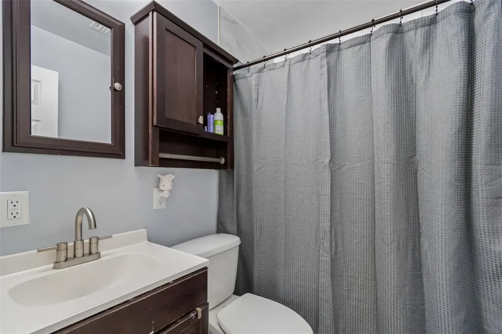5501 82nd Avenue N Pinellas Park FL 33781