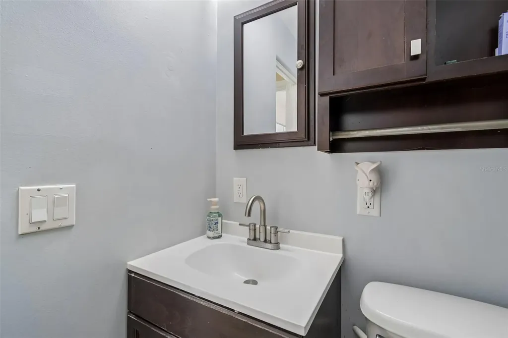 5501 82nd Avenue N Pinellas Park FL 33781
