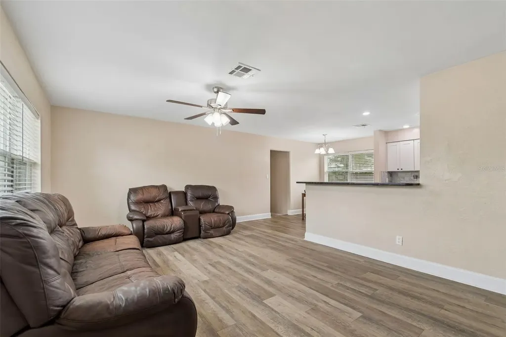 5501 82nd Avenue N Pinellas Park FL 33781
