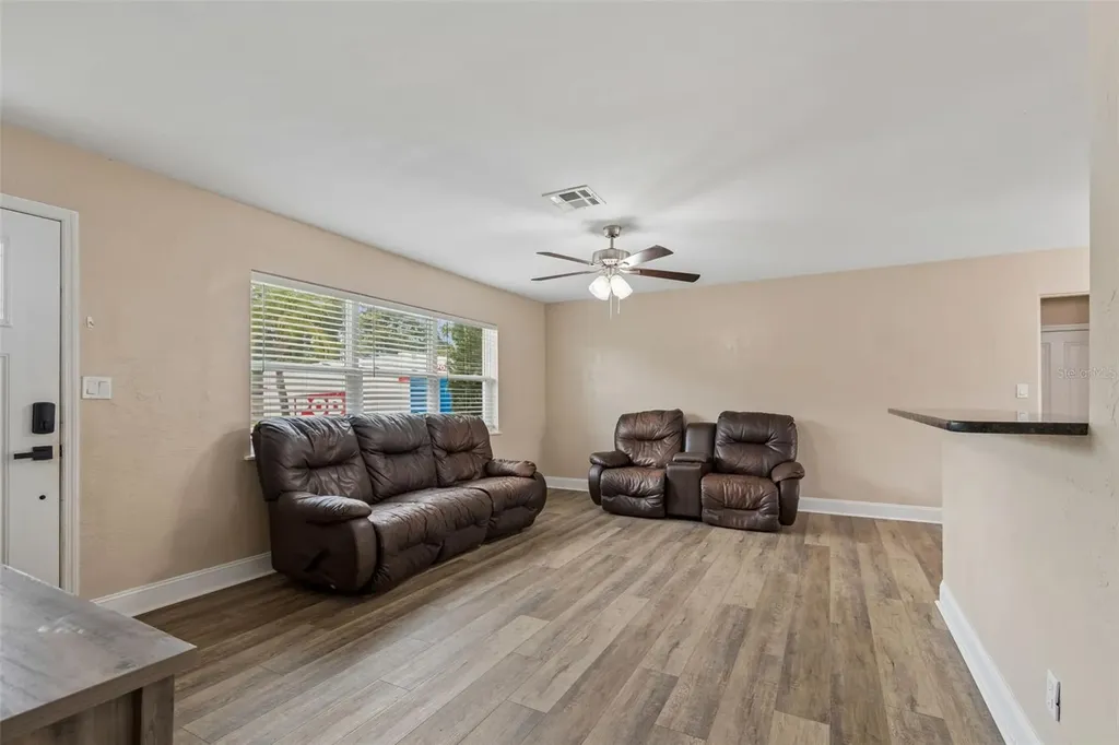 5501 82nd Avenue N Pinellas Park FL 33781