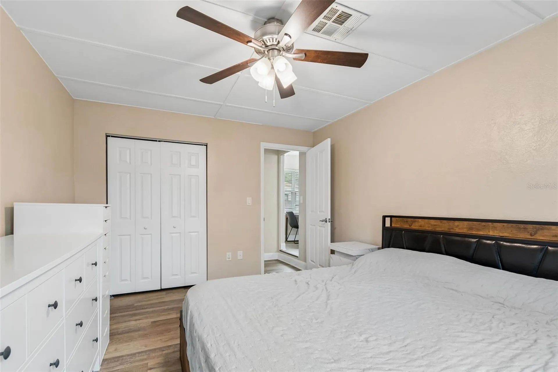 5501 82nd Avenue N Pinellas Park FL 33781