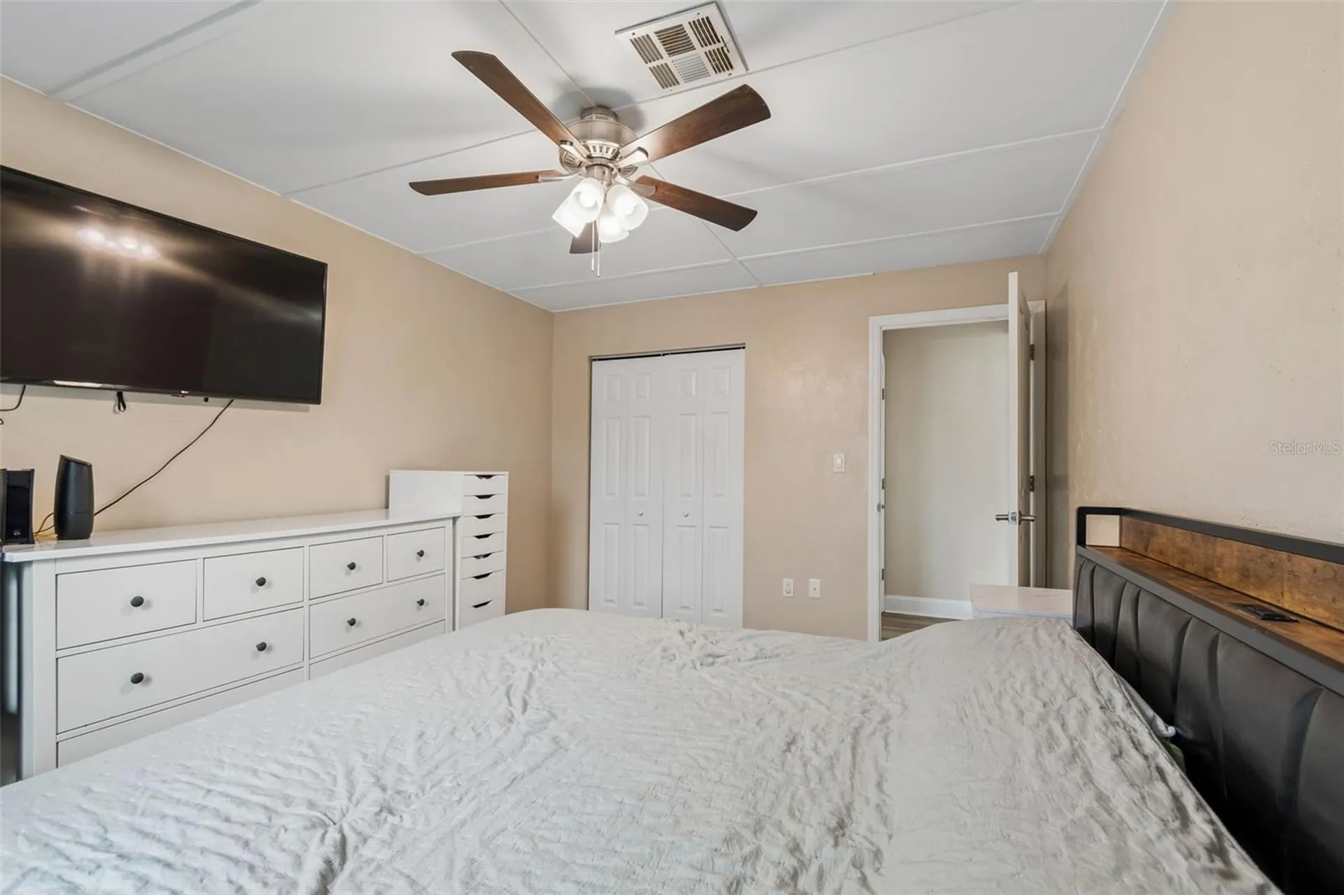 5501 82nd Avenue N Pinellas Park FL 33781