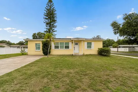 5501 82nd Avenue N Pinellas Park FL 33781