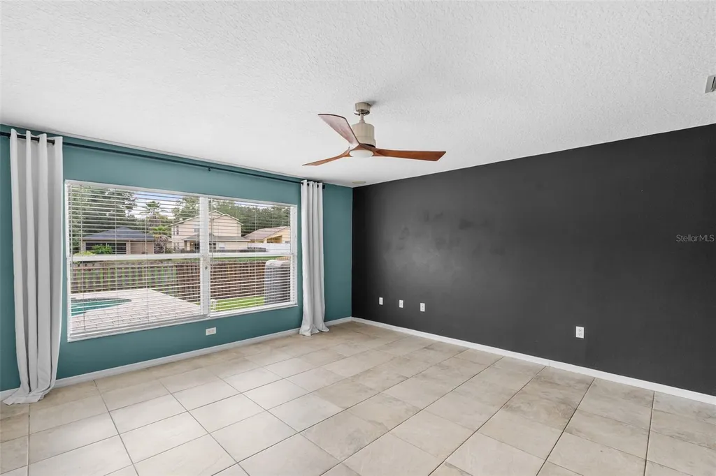 11913 Mango Groves Boulevard Seffner FL 33584