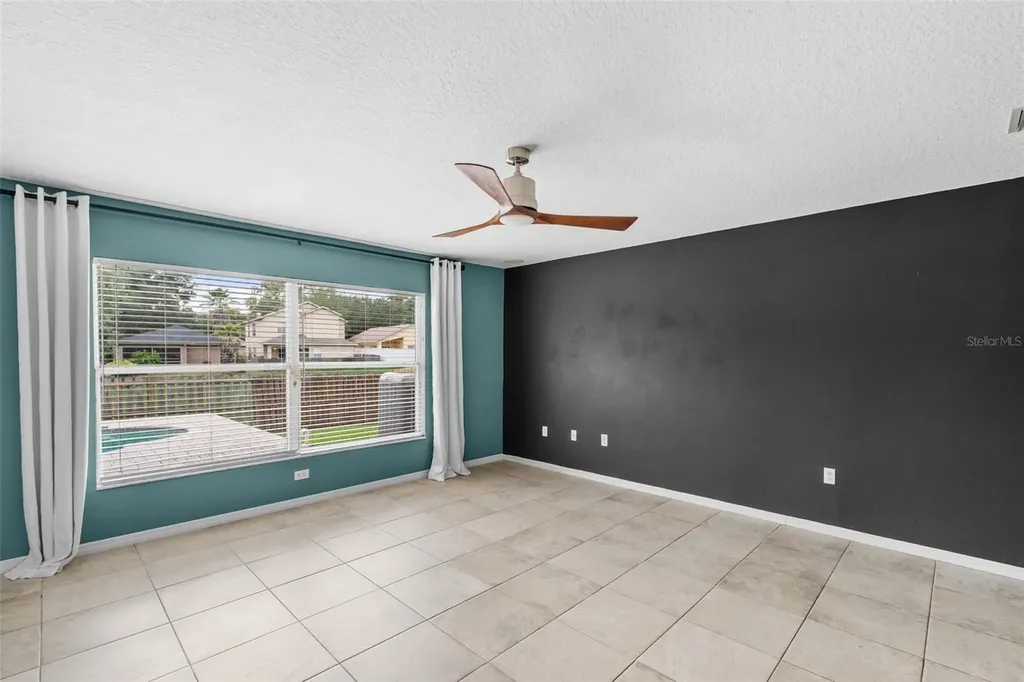 11913 Mango Groves Boulevard Seffner FL 33584