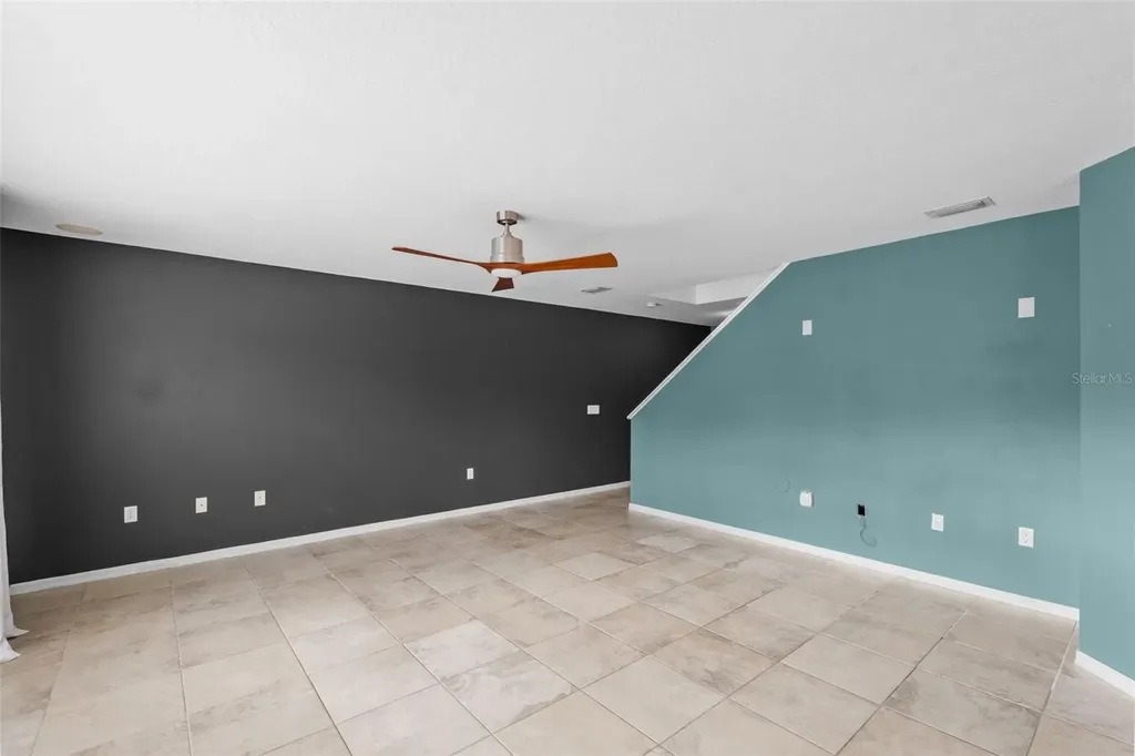 11913 Mango Groves Boulevard Seffner FL 33584