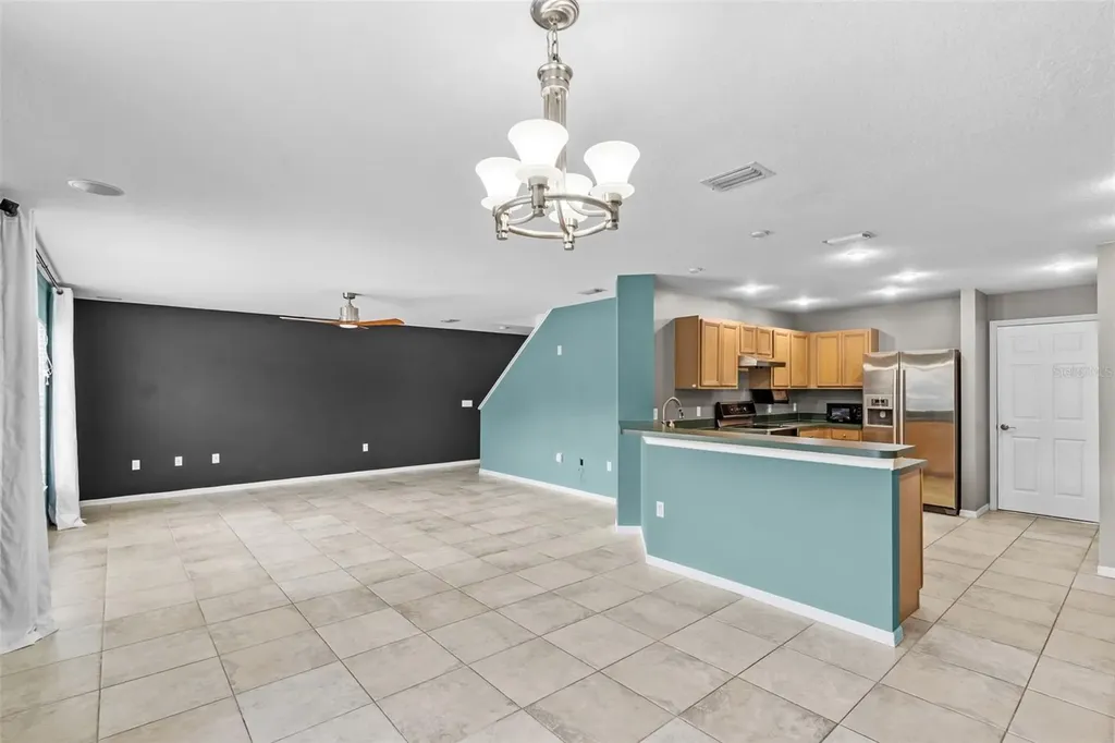 11913 Mango Groves Boulevard Seffner FL 33584