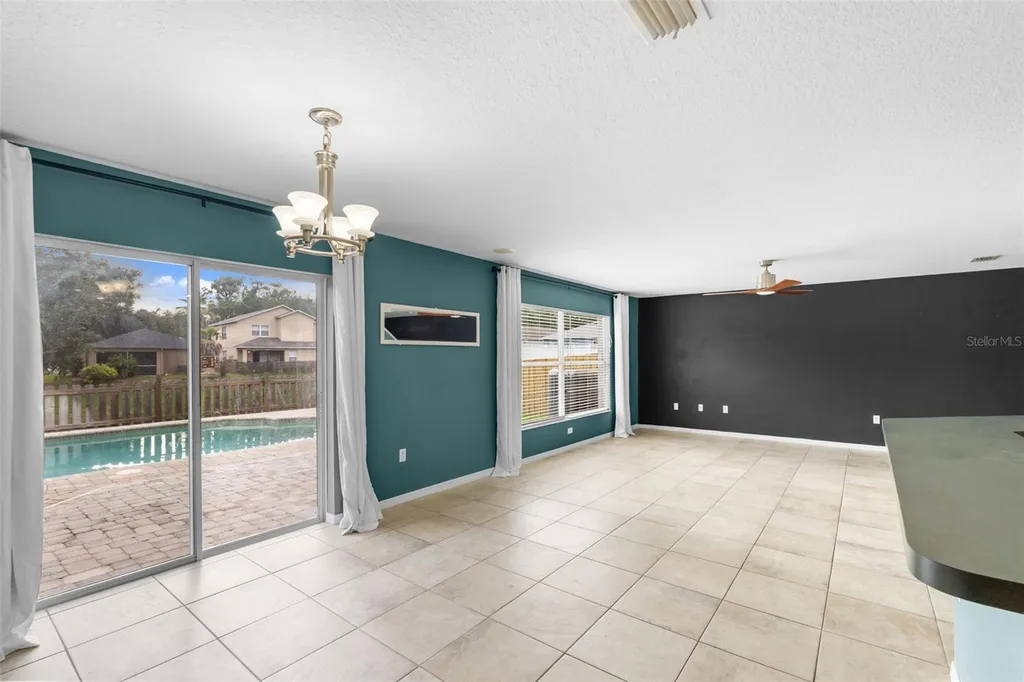 11913 Mango Groves Boulevard Seffner FL 33584