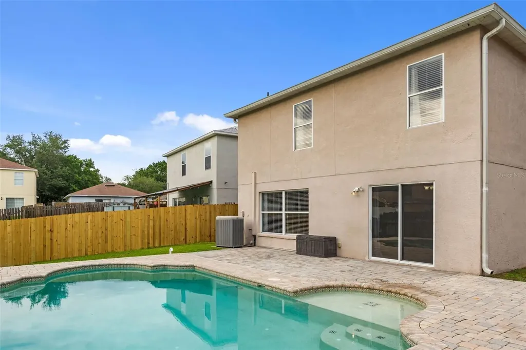 11913 Mango Groves Boulevard Seffner FL 33584